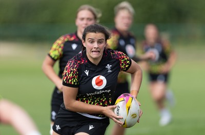 280825 - Wales Women Rugby World Cup Training Session - Branwen Metcalfe during a Wales rugby training session ahead of their Women’s Rugby World Cup match against Canada