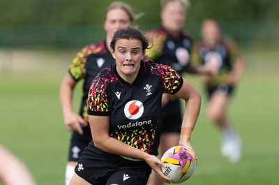 280825 - Wales Women Rugby World Cup Training Session - Branwen Metcalfe during a Wales rugby training session ahead of their Women’s Rugby World Cup match against Canada