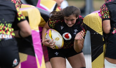 280825 - Wales Women Rugby World Cup Training Session - Branwen Metcalfe during a Wales rugby training session ahead of their Women’s Rugby World Cup match against Canada