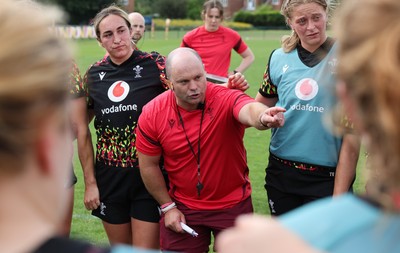 280825 - Wales Women Rugby World Cup Training Session - Sean Lynn, Wales Women head coach during a Wales rugby training session ahead of their Women’s Rugby World Cup match against Canada