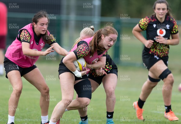 280825 - Wales Women Rugby World Cup Training Session - Lisa Neumann during a Wales rugby training session ahead of their Women’s Rugby World Cup match against Canada