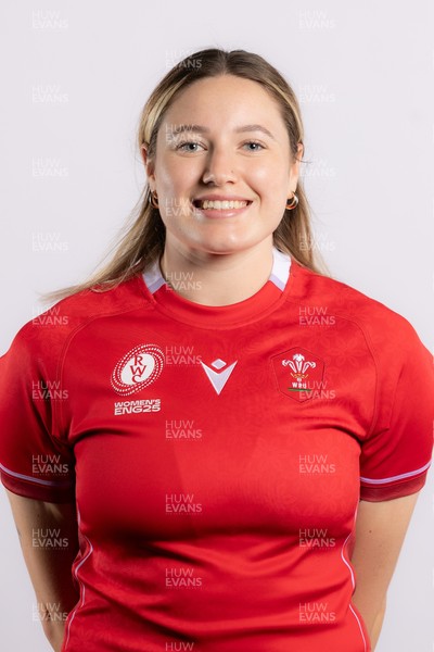 080825 - Wales Women’s Rugby World Cup Squad Portraits - Gwen Crabb