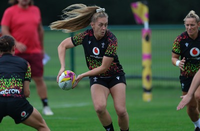 180825 - Wales Women Training Session - Hannah Dallavalle during a Wales Women training session ahead of their first Women’s Rugby World Cup match against Scotland