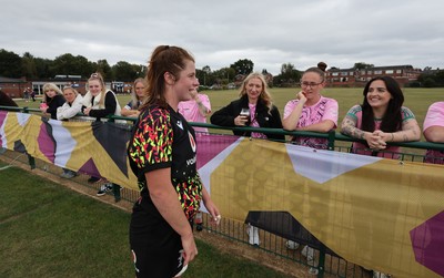 180825 - Wales Women Training Session - Co-captain Kate Williams speaks to rugby fans who watched the Wales Women training session ahead of their first Women’s Rugby World Cup match against Scotland