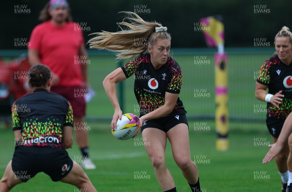 180825 - Wales Women Training Session - Hannah Dallavalle during a Wales Women training session ahead of their first Women’s Rugby World Cup match against Scotland