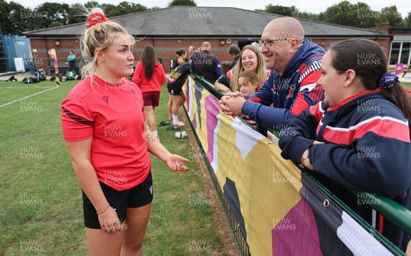 180825 - Wales Women Training Session - Wales’  Alex Callendar with rugby fans who watched the Wales Women training session ahead of their first Women’s Rugby World Cup match against Scotland