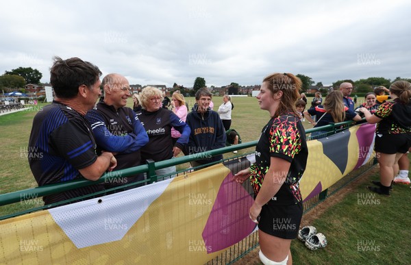 180825 - Wales Women Training Session - Co-captain Kate Williams speaks to rugby fans who watched the Wales Women training session ahead of their first Women’s Rugby World Cup match against Scotland