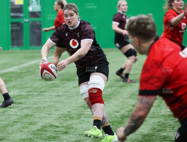 120324 - Wales Women skills session - Bethan Lewis during a skills session ahead of the start of the Women’s 6 Nations