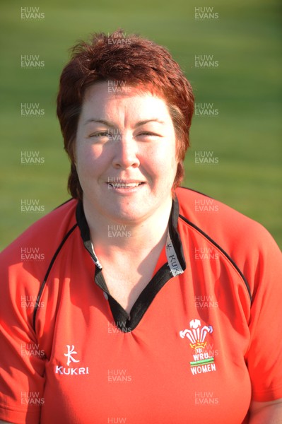 16.02.08  - Wales Women Rugby Squad 2008 Six Nations - Natalie Bowen 