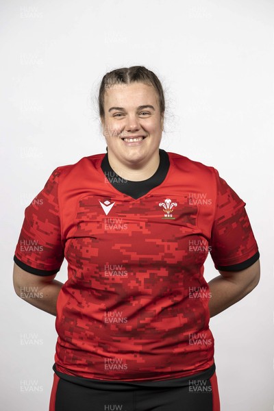 010321 - Wales Women Rugby Squad Headshots - Carys Phillips