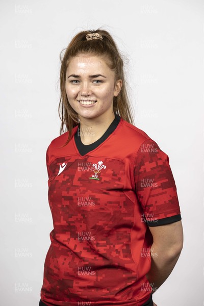 010321 - Wales Women Rugby Squad Headshots - Niamh Terry