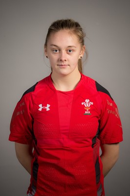 180115 - Wales Women Squad Portraits - Hannah Jones