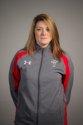 180115 - Wales Women Squad Management Portraits - Helen Ferguson