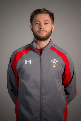 180115 - Wales Women Squad Management Portraits - Oran Davis