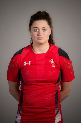 180115 - Wales Women Squad Portraits - Robyn Wilkins