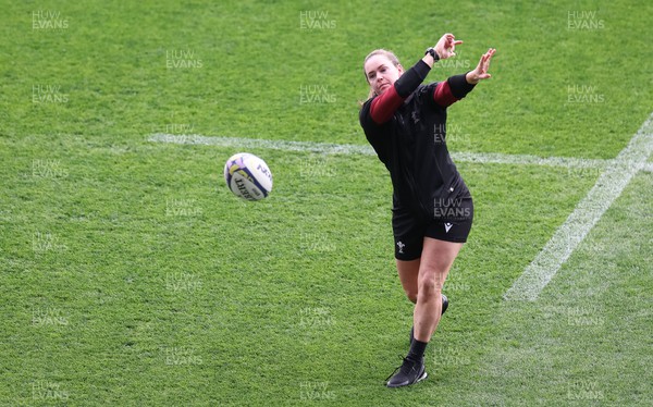 261023 - Wales’ Women Stadium Orientation and Kickers Session - Kat Evans during a stadium orientation session at the Forsyth Barr Stadium in Dunedin where they will play New Zealand in WCV1 on Saturday