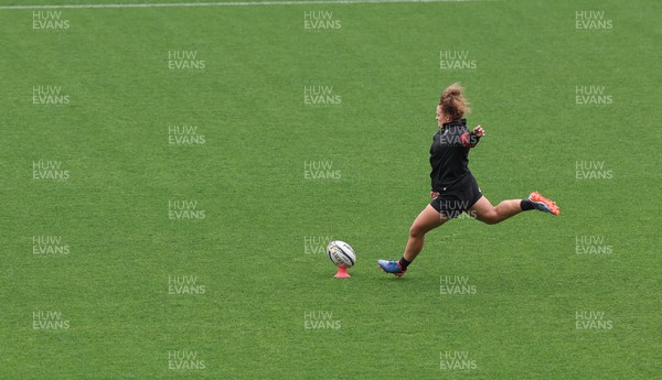 261023 - Wales’ Women Stadium Orientation and Kickers Session - Lleucu George during a kicking session at the Forsyth Barr Stadium in Dunedin where they will play New Zealand in WCV1 on Saturday