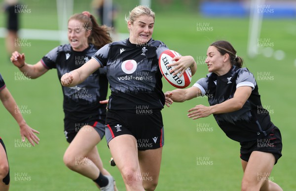 010923 - Wales Women Rugby training session - Carys Williams-Morris during a training session in the build up to the WXV matches in New Zealand