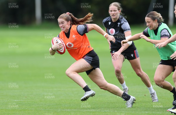 010923 - Wales Women Rugby training session - Lisa Neumann during a training session in the build up to the WXV matches in New Zealand