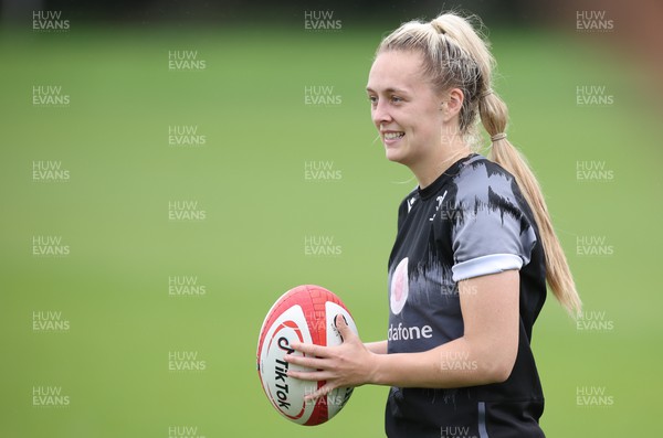 010923 - Wales Women Rugby training session - Hannah Jones during a training session in the build up to the WXV matches in New Zealand