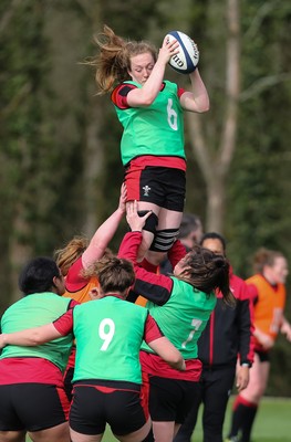 010421 - Wales Women Rugby Squad Training session - Abbie Fleming of Wales during training session ahead of the start of the Women's Six Nations