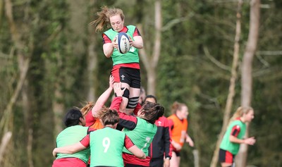 010421 - Wales Women Rugby Squad Training session - Abbie Fleming of Wales during training session ahead of the start of the Women's Six Nations