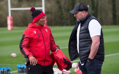 010421 - Wales Women Rugby Squad Training session - Wales Women's head coach Warren Abrahams, left, chats with with Wales mens head coach Wayne Pivac after the women's training session ahead of the start of the Women's Six Nations