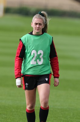 010421 - Wales Women Rugby Squad Training session - Hannah Jones of Wales during training session ahead of the start of the Women's Six Nations