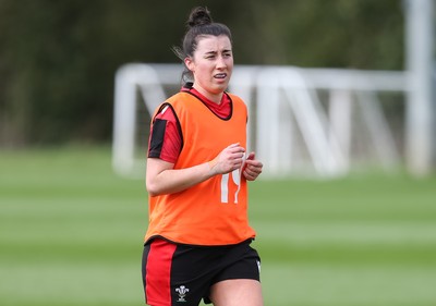 010421 - Wales Women Rugby Squad Training session - Jess Roberts of Wales during training session ahead of the start of the Women's Six Nations