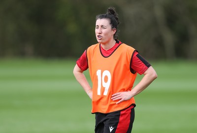 010421 - Wales Women Rugby Squad Training session - Jess Roberts of Wales during training session ahead of the start of the Women's Six Nations