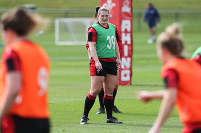 010421 - Wales Women Rugby Squad Training session - Teleri Wyn Davies of Wales during training session ahead of the start of the Women's Six Nations