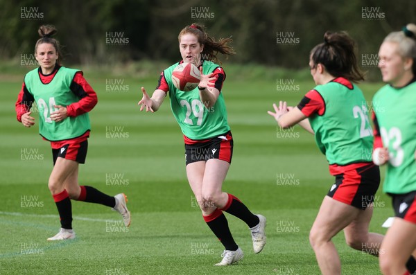 010421 - Wales Women Rugby Squad Training session - Lisa Neumann of Wales during training session ahead of the start of the Women's Six Nations
