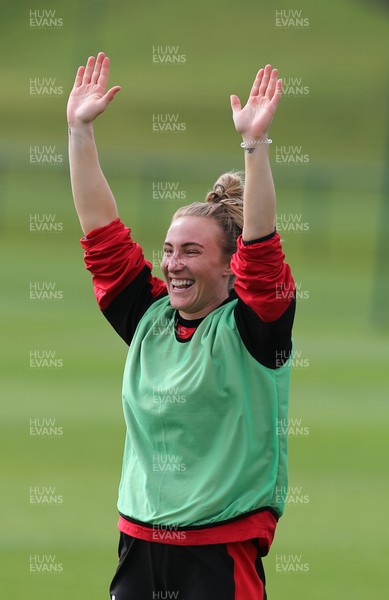 010421 - Wales Women Rugby Squad Training session - Bethan Dainton of Wales during training session ahead of the start of the Women's Six Nations