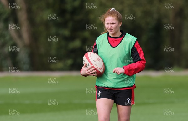 010421 - Wales Women Rugby Squad Training session - Niamh Terry of Wales during training session ahead of the start of the Women's Six Nations