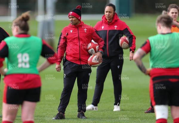 010421 - Wales Women Rugby Squad Training session - Wales Women head coach Warren Abrahams during training session ahead of the start of the Women's Six Nations