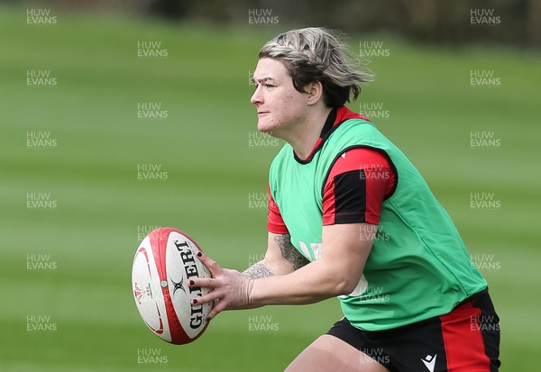 010421 - Wales Women Rugby Squad Training session - Robyn Locke of Wales during training session ahead of the start of the Women's Six Nations