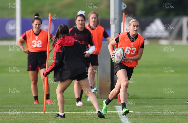 210922 - Wales Women RWC Training Session - Elinor Snowsill during a training session ahead of departure to New Zealand for the Rugby World Cup