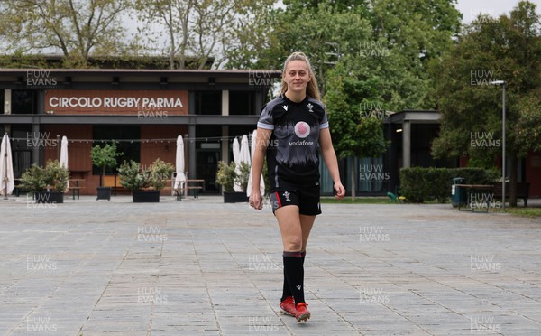 250423 - Wales Women Rugby Training Session - Hannah Jones arrives at Parma Rugby Club for a training session ahead of the TicTok Women’s 6 Nations match against Italy