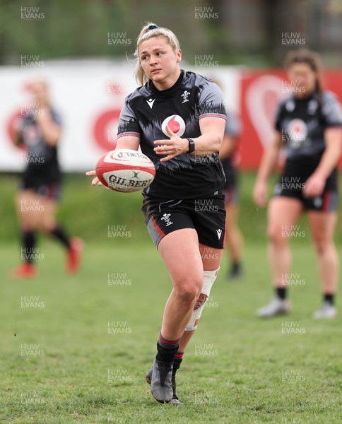 250423 - Wales Women Rugby Training Session - Hannah Bluck during a training session at Parma Rugby Club ahead of the TicTok Women’s 6 Nations match against Italy