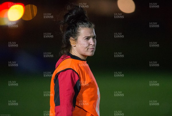 291020 - Wales Women Rugby Squad Training Session - Shona Powell-Hughes during training session