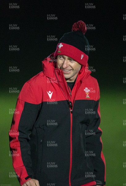 291020 - Wales Women Rugby Squad Training Session - Backs Coach Gareth Wyatt during training session
