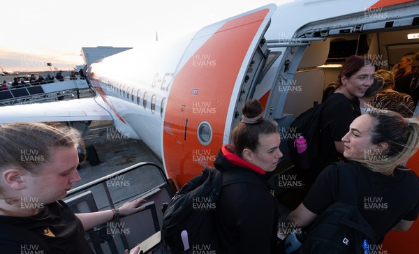 200325  Wales Women Rugby Squad travel to Edinburgh - Alaw Pyrs, Georgia Evans, Courtney Keight and Carys Phillips board the flight at Bristol Airport as Wales head to Edinburgh for the opening match of the Women’s 6 Nations against Scotland