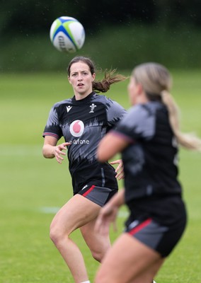 250625  Wales Women U20 Training Session - Hannah Lane during a training session ahead of their U20 Six Nations festival