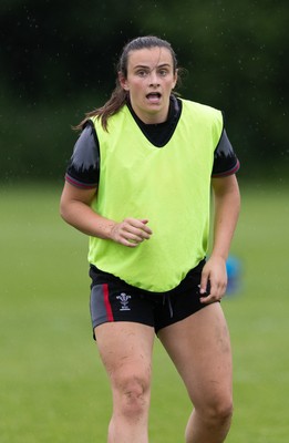 250625  Wales Women U20 Training Session - Branwen Metcalfe during a training session ahead of their U20 Six Nations festival