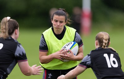 250625  Wales Women U20 Training Session - Branwen Metcalfe during a training session ahead of their U20 Six Nations festival