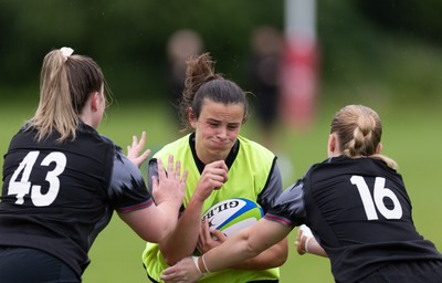 250625  Wales Women U20 Training Session - Branwen Metcalfe during a training session ahead of their U20 Six Nations festival