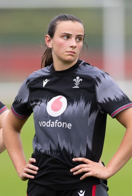 250625  Wales Women U20 Training Session - Branwen Metcalfe during a training session ahead of their U20 Six Nations festival