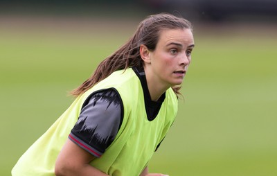 250625  Wales Women U20 Training Session - Branwen Metcalfe during a training session ahead of their U20 Six Nations festival