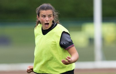 250625  Wales Women U20 Training Session - Branwen Metcalfe during a training session ahead of their U20 Six Nations festival
