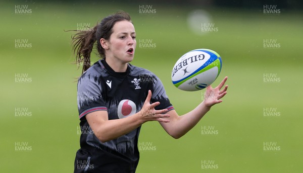 250625  Wales Women U20 Training Session - Hannah Lane during a training session ahead of their U20 Six Nations festival